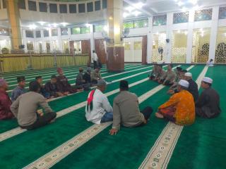 Polres Kuansing Gelar Subuh Berjamaah Dalam Rangka Cooling System Pemilu Damai 2024